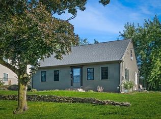 3 Riverside St, Danvers, MA 01923