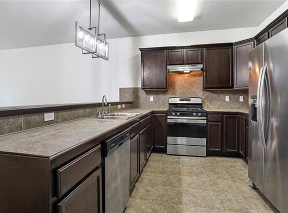 3rd image of 14662 Madison Ln