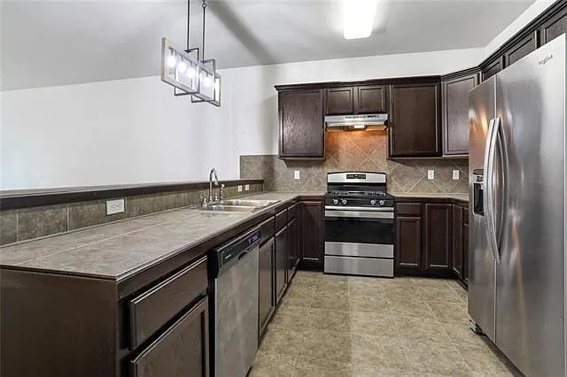14662 Madison Ln — Photo 6