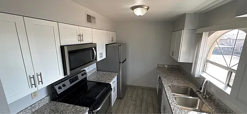 3012 E Cicero St #201 Photo 1