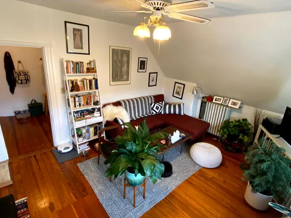 690 Washington St APT 3, Brookline, MA 02446