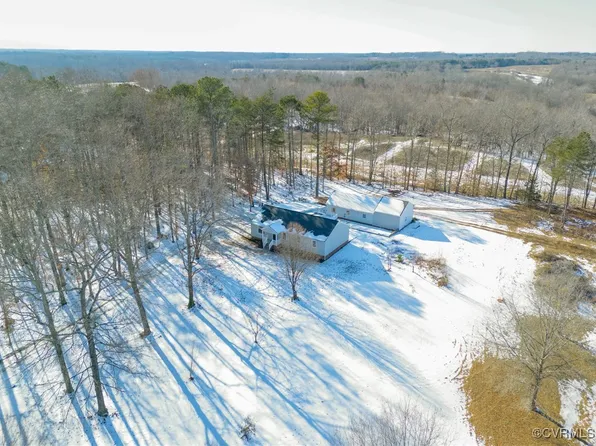 1225 Rock Spring Rd, Bumpass, VA 23024