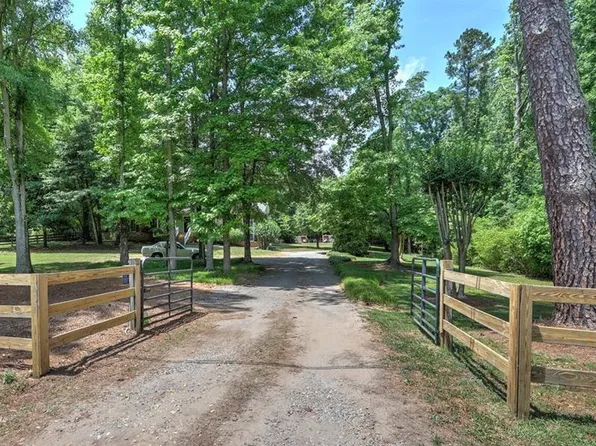 (undisclosed Address), Milton, GA 30004