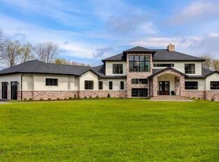 5769 N Swing, Ames, IA 50014