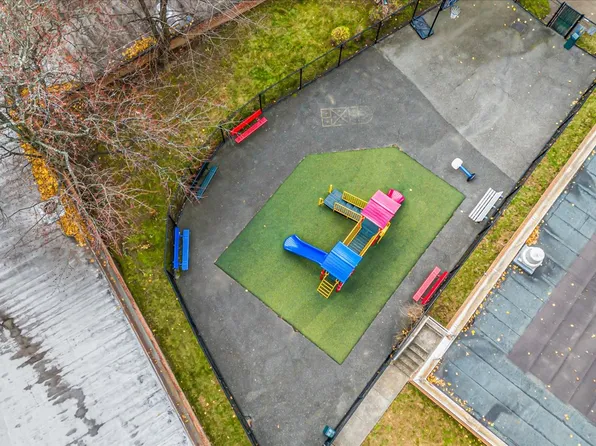 144-55 Melbourne Avenue image 21 of 23