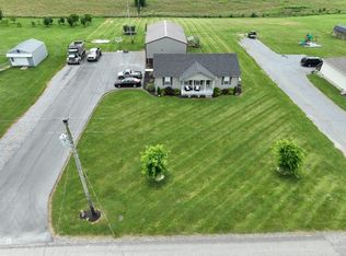 2298 Cave Hollow Rd, Lafayette, TN 37083