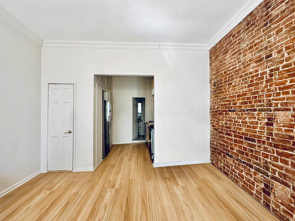 2nd image of 5 King St APT 3FE