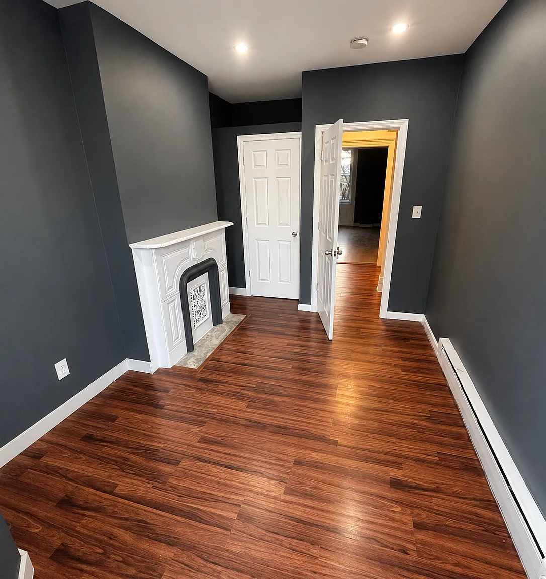 2 bed, $1,900 — Photo 3