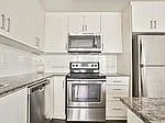 70 Eastwood Park Gdns #Townhouse 4 — Photo 5