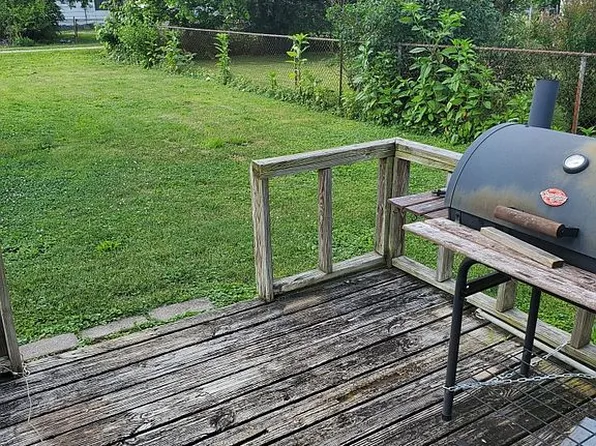 54 5th Ave, South Shore, KY 41175