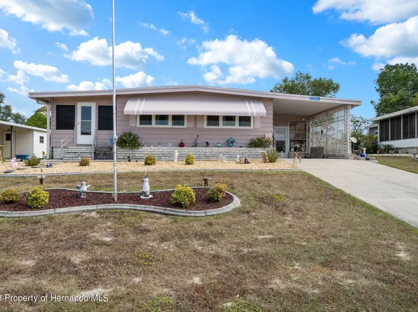 7320 First Circle Dr, Brooksville, FL 34613