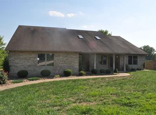 679 E Sleigh Bell Dr, Santa Claus, IN 47579