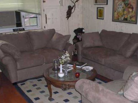 1st image of 22417 Manor Rd