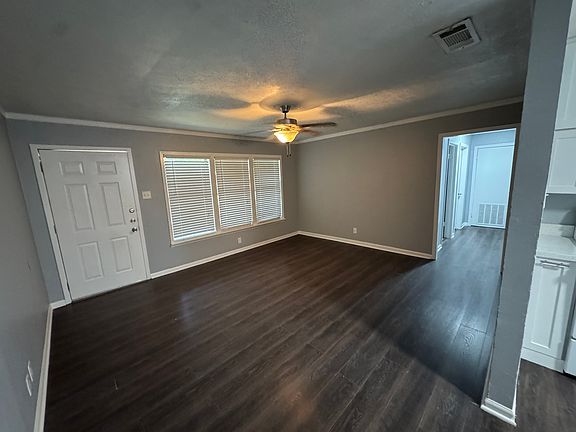 2nd image of 1305 E Huisache Ave