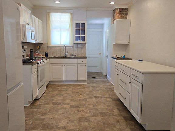 5th image of 326 Bosler Ave