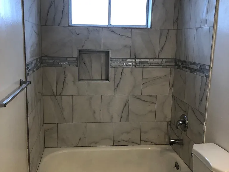 11446 Califa St #3 — Photo 6