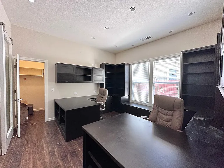1502 Chalupa Pl — Photo 16