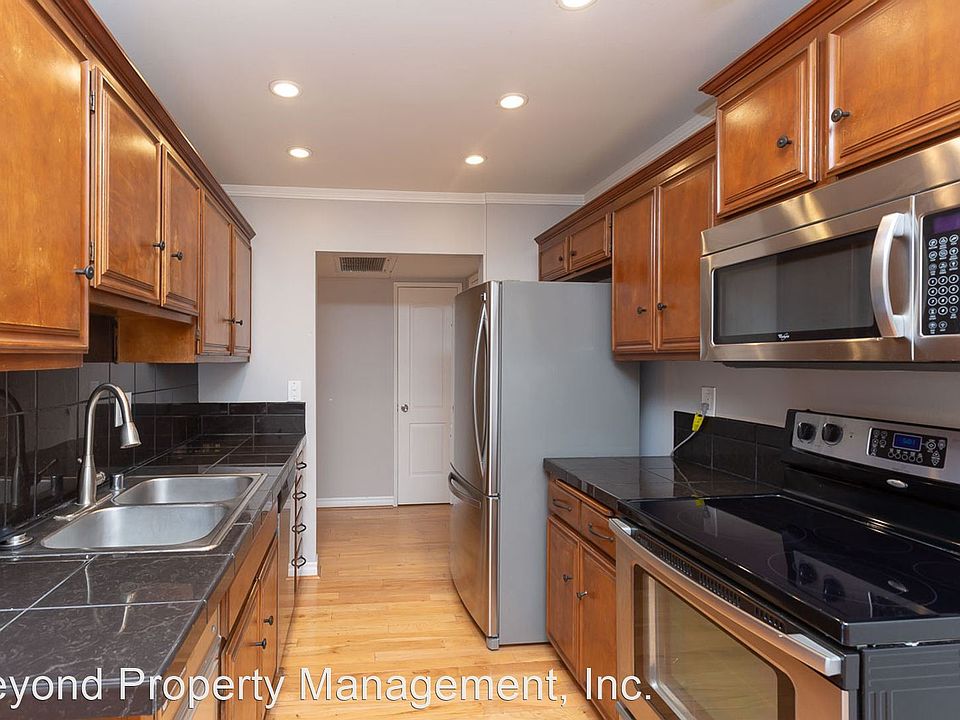 1st image of 3825 Centre St Unit 23