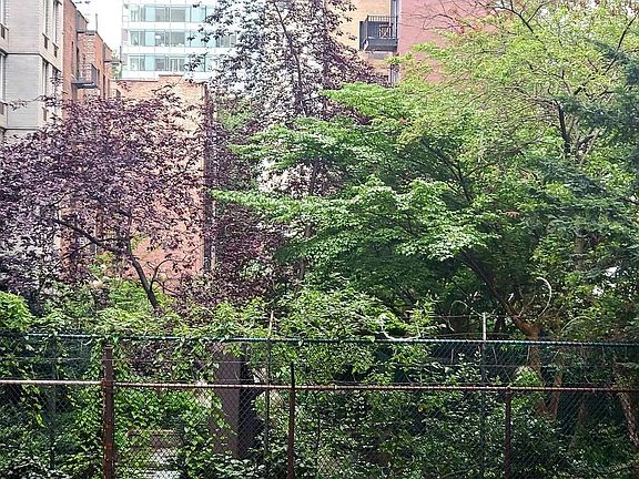 4th image of 345 E 56th St #3BC
