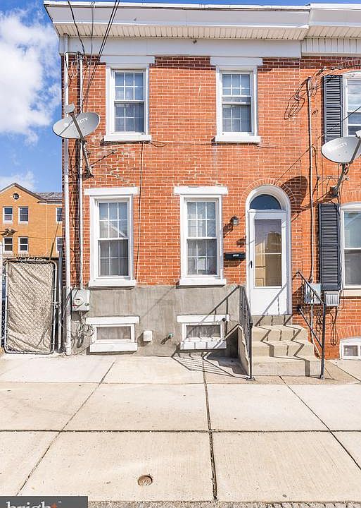 1st image of 1109 Linden St