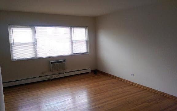 3rd image of 3057 N Narragansett Ave