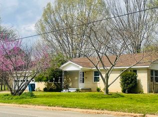 302 Woodlawn Ave, Jacksonville, TX 75766