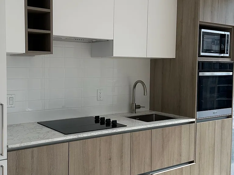 319 Jarvis St #702 — Photo 10