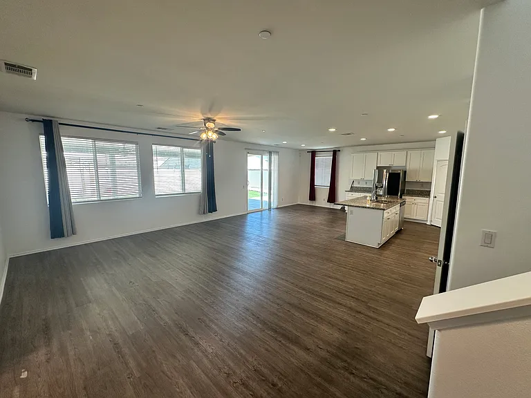 386 Brookshire Rd — Photo 4