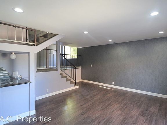 2nd image of 6911 Woodman Ave APT 7