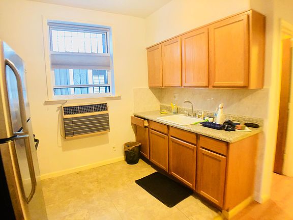3rd image of 1147 71st St Fl 1ST