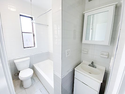 4th image of 2800 Bronx Park E #M53