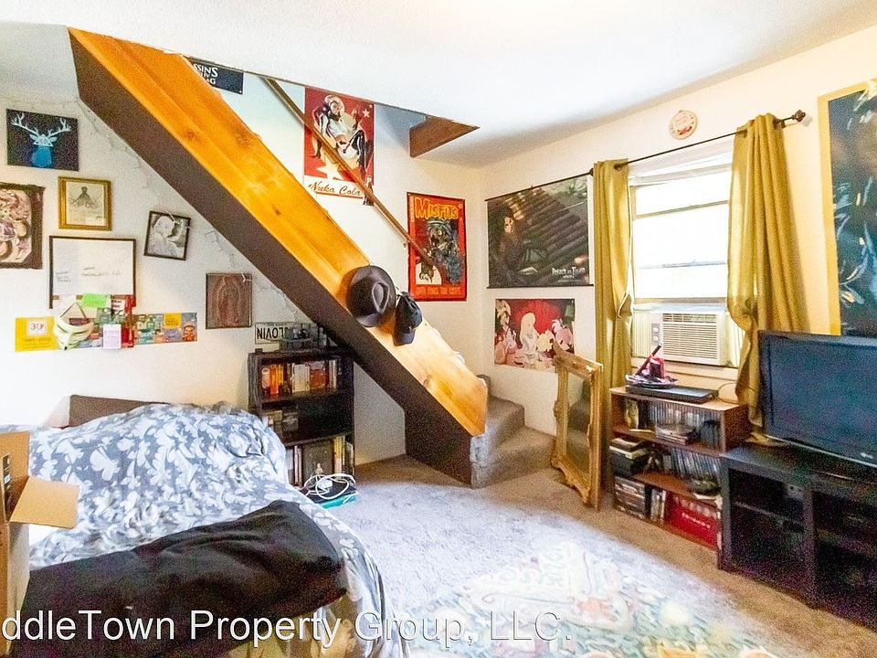 1st image of 307 N Dicks St #1/2