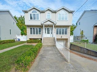 141 S Railroad St, Staten Island, NY 10312