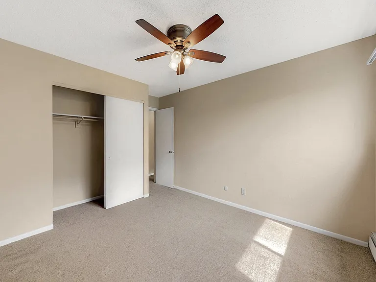 Oak Valley Apartments — Photo 78