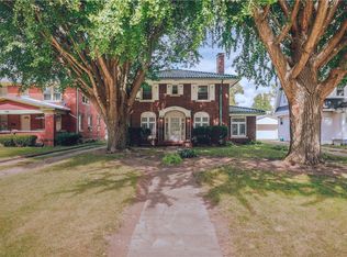 966 E Cantrell St, Decatur, IL 62521