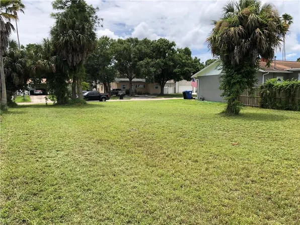169 80th Ave N, Saint Petersburg, FL 33702