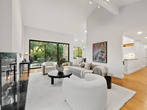 21 Valley Oak St, Portola Valley, CA 94028