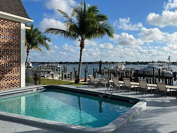 4th image of 4700 N Flagler Dr APT 212