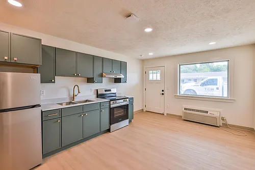 551 Elm St #2 Photo 1