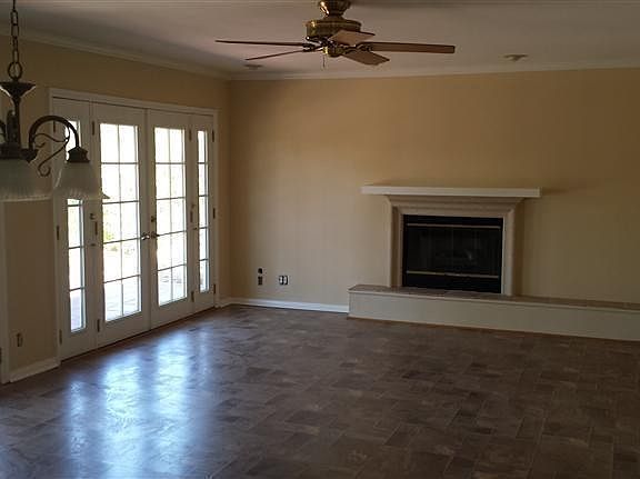 3rd image of 4034 Avenida Verano