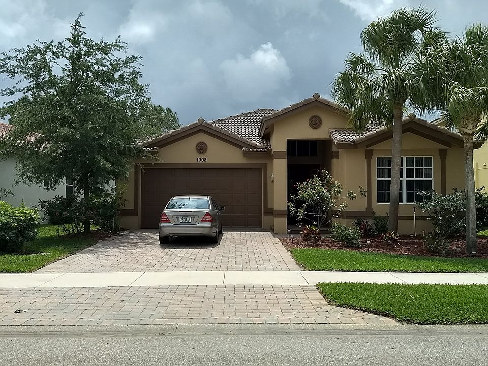 1st image of 1908 SW Jamesport Dr