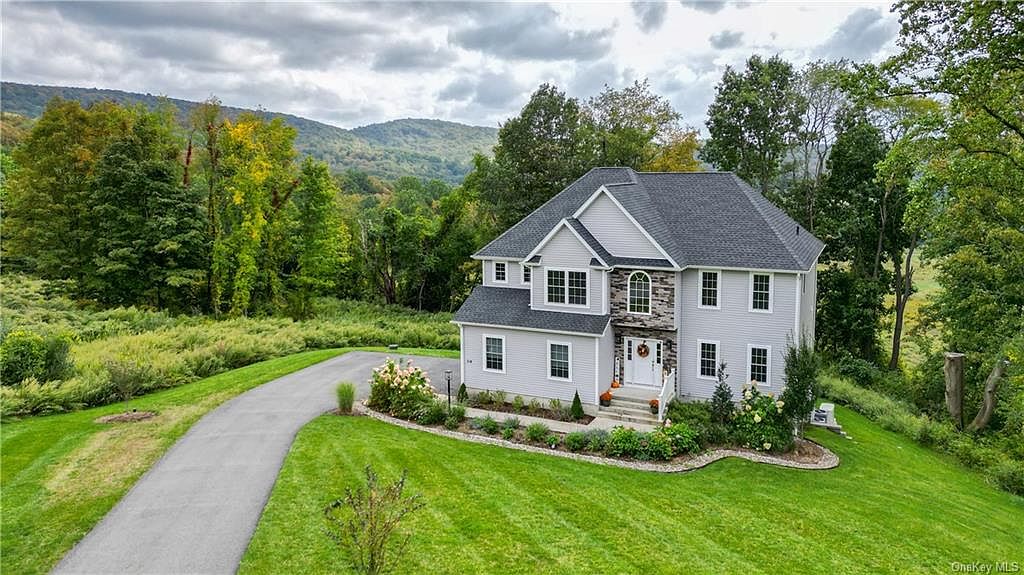 114 Stowe Drive, Poughquag, NY 12570 Zillow