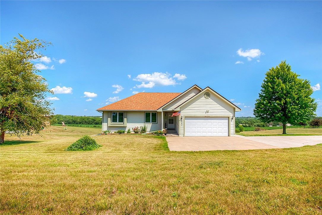 5241 SE 104th St, Runnells, IA 50237 MLS 678077 Zillow