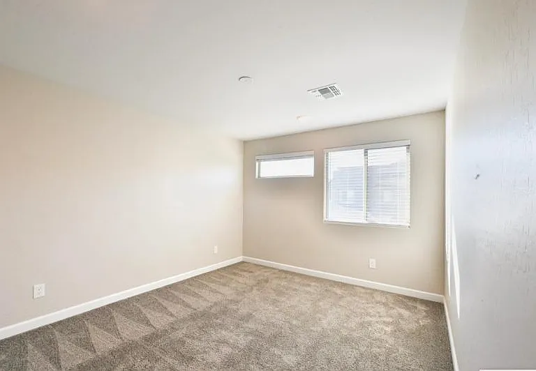 494 Sonoma Range St — Photo 12