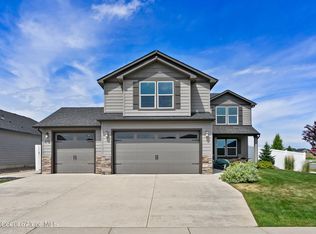 6622 W Irish Cir, Rathdrum, ID 83858