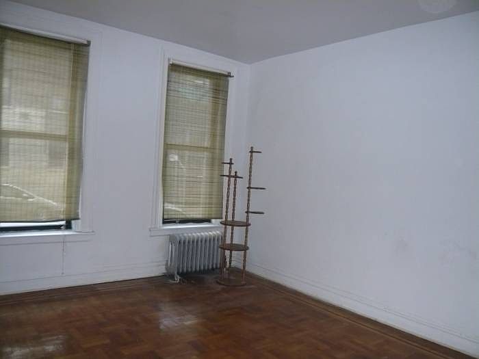 2nd image of 91-99 Payson Ave