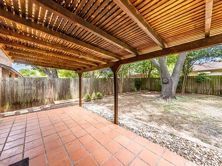 7601 W Gate Blvd — Photo 40