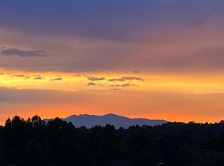 415 Golfview Ct, Lenoir, NC 28645