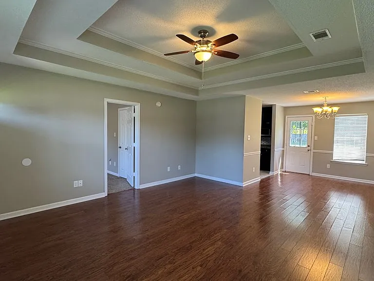 4719 McAllister St — Photo 4