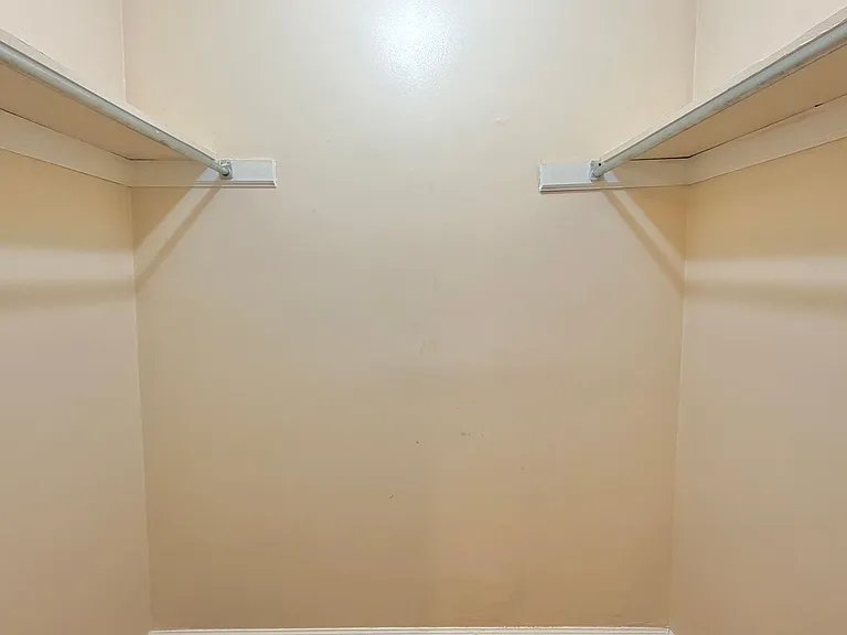 910 Brett Dr #117 — Photo 9